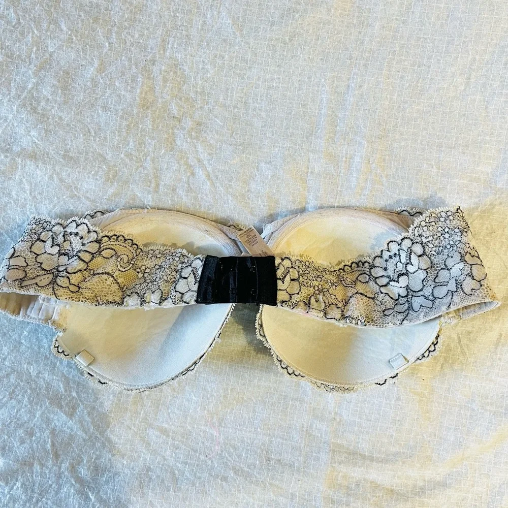 Victoria’s Secret padded off shoulder bra - Picture 8 of 9